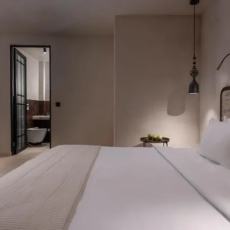 Meroviglia Boutique * Imerovigli