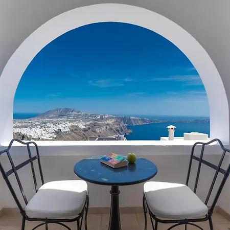 Meroviglia Boutique * Imerovigli (Santorini)